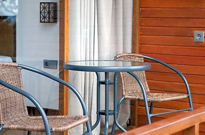 Catu Glamping Bedugul 5* バリ島